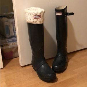 Tall navy Hunter boots with boot socks